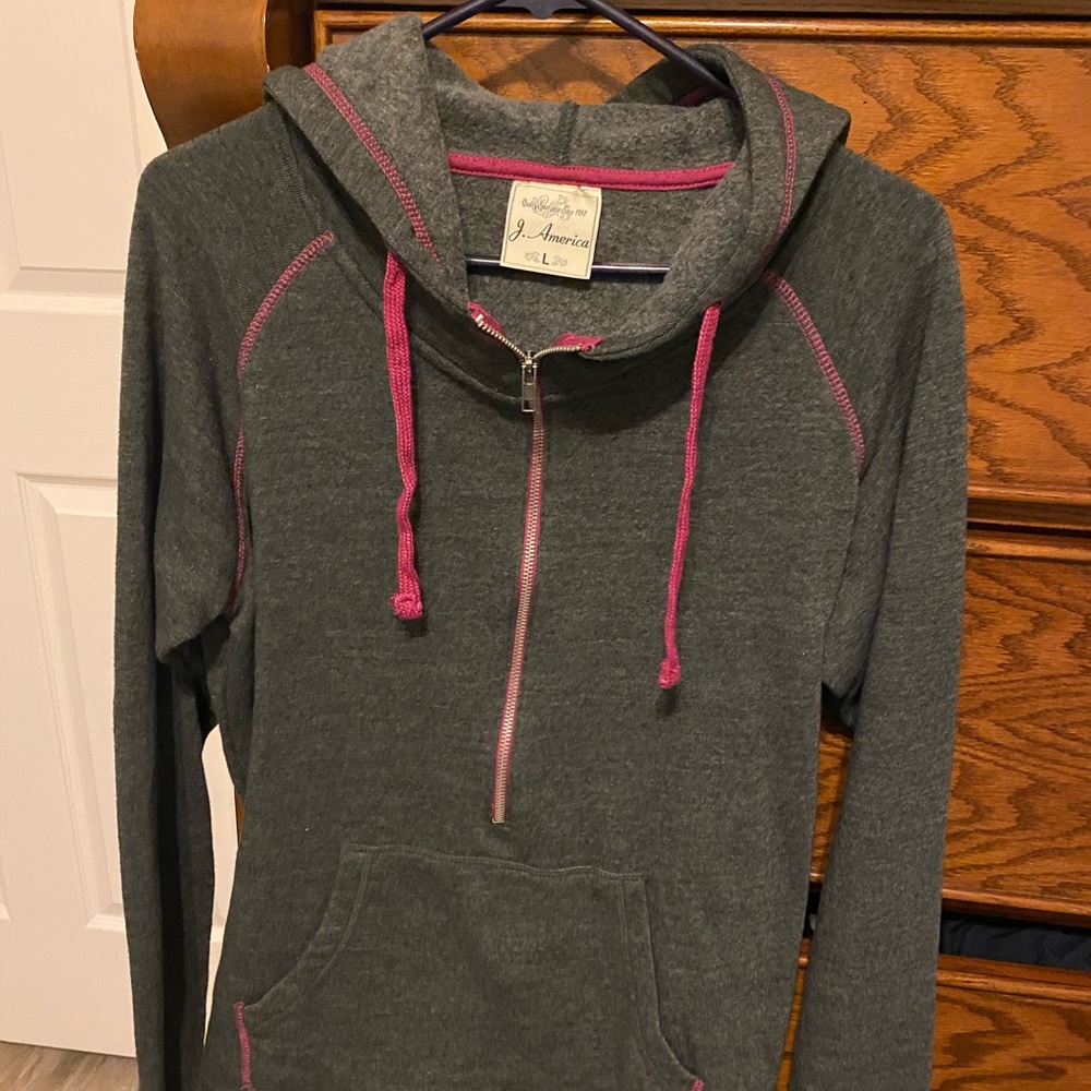 Dk grey hoodie